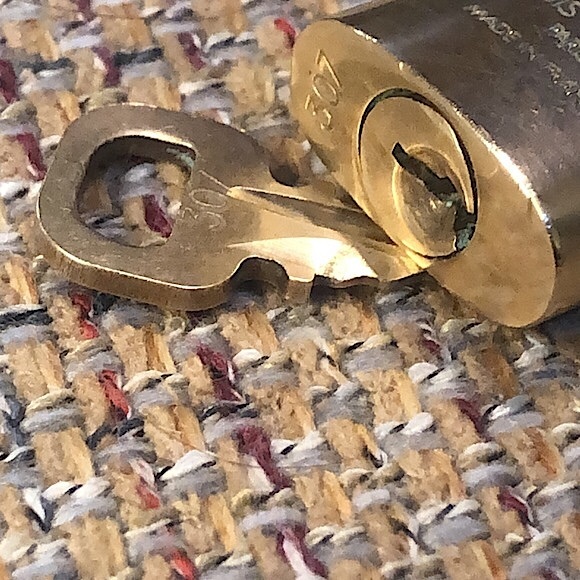 Louis Vuitton LV Gold Lock & Key #307 - Picture 12 of 13